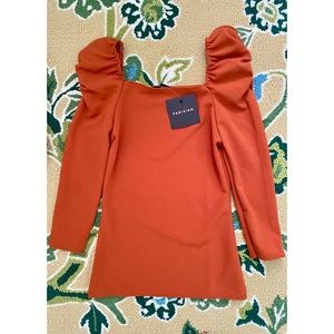 🛍️(NWT)Elegant Apricot Blouse